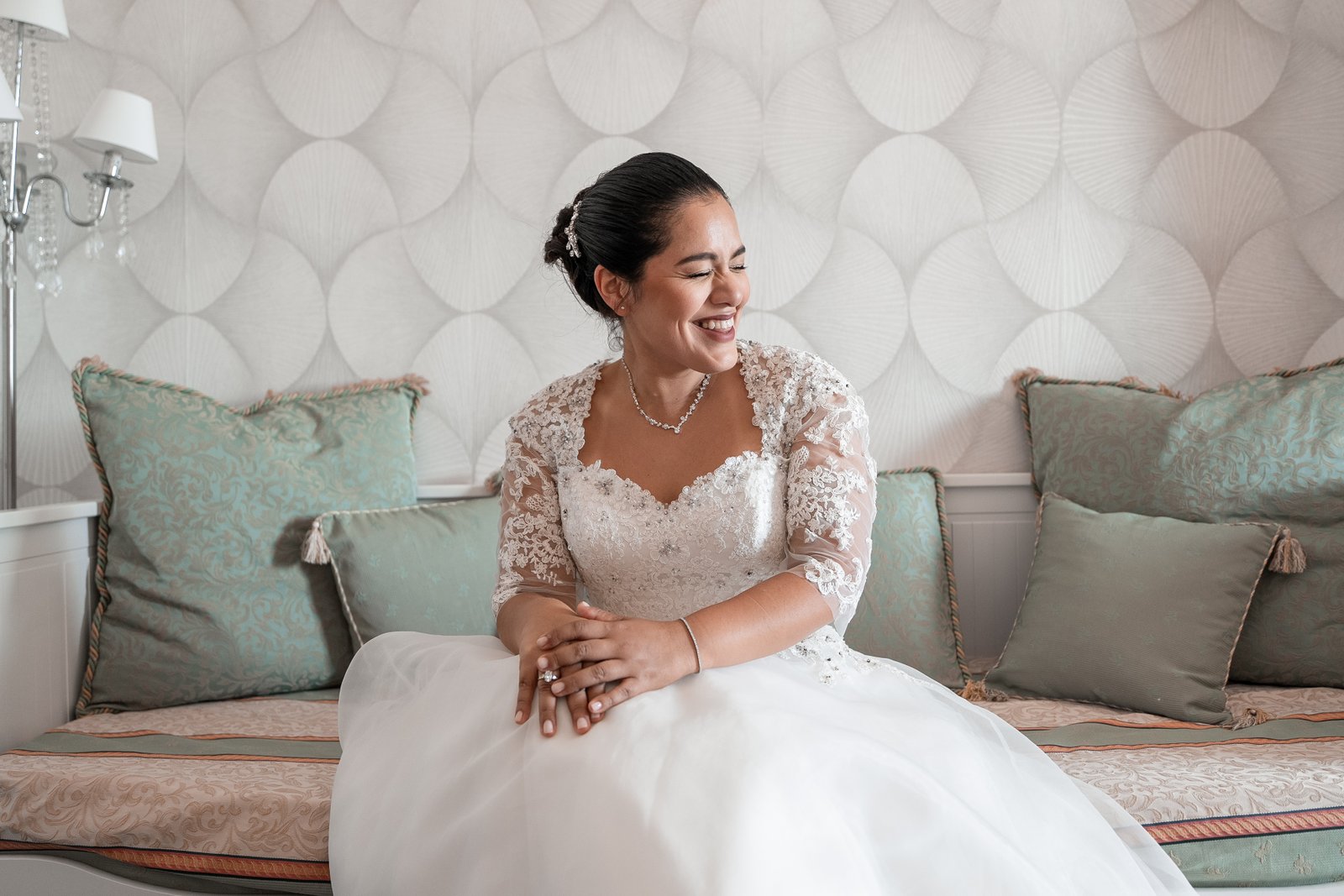 Andrea & Esmeralda - Galleria 19